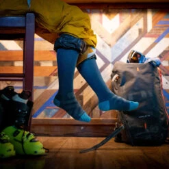 Darn Tough Women's RFL Ultra-Light Ski Socks -Ski Equipment Store 2023 Darn Tough WMN RFL UL Ski Sock TEAL 3