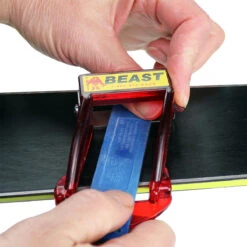 Base BEAST -Ski Equipment Store BEAST Base In Use RedwStone